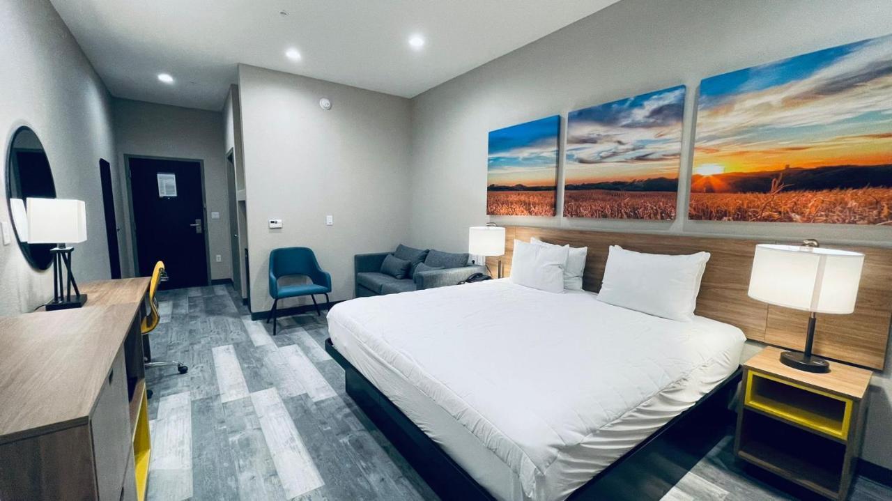 Days Inn & Suites By Wyndham Greater Tomball Eksteriør bilde