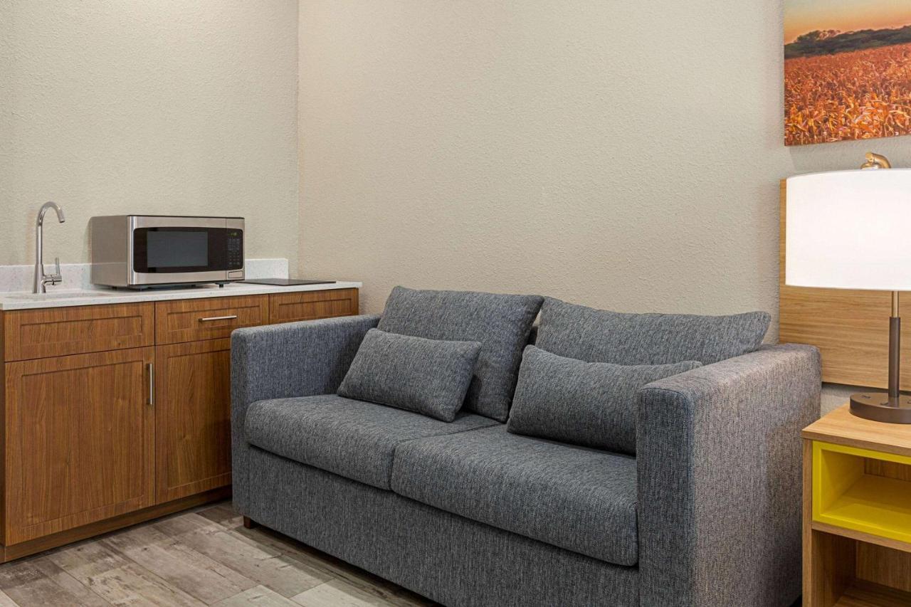 Days Inn & Suites By Wyndham Greater Tomball Eksteriør bilde