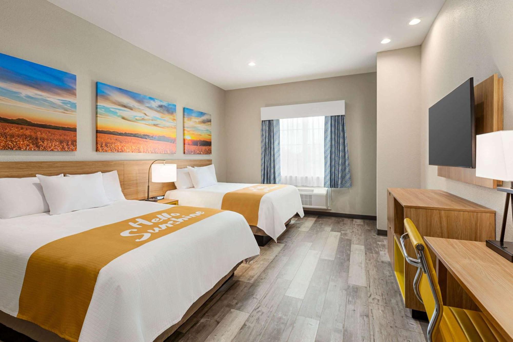 Days Inn & Suites By Wyndham Greater Tomball Eksteriør bilde