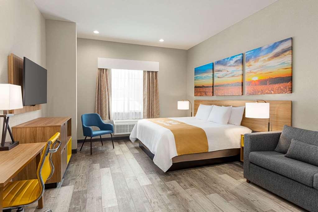 Days Inn & Suites By Wyndham Greater Tomball Rom bilde